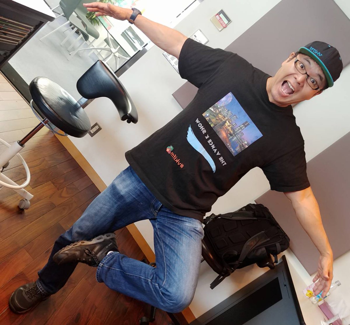 おはようございます！#令和 最初のThe Vance K Show！Vanceもフレッシュな気持ちでお届けしていきます！！今朝も12時までジョーク盛りだくさん！ぜひお付き合いください♪  #令和ポーズ #命 #vkifm #interfm897
