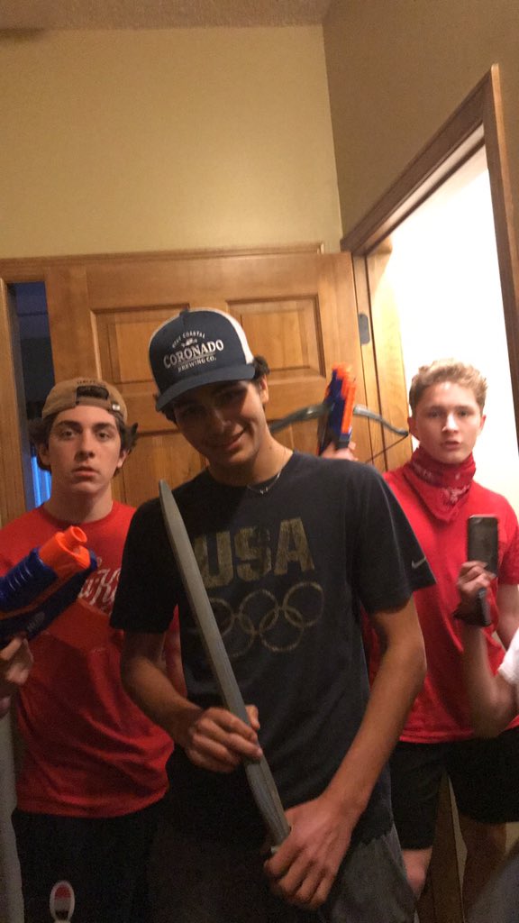 Bcubed2k19's tweet photo. @StillyNerf2019 luke seck with the two piece on zach and jacob from joehovas https://t.co/JGikzn11wc