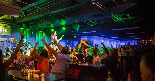 bluenotehawaii's tweet photo. Great memories are made at the Blue Note! 🎶 #bluenotehawaii
•
•
•
#livemusic #luckywelivehawaii #hawaiigram #dabesthawaii #hawaiiwego #lethawaiihappen #visithawaii #visitoahu #oahulife #honolulu #waikiki #hawaii #igoahu #ighi #photooftheday #… https://t.co/fpMLXkhBg7 https://t.co/oIRlQm797Z
