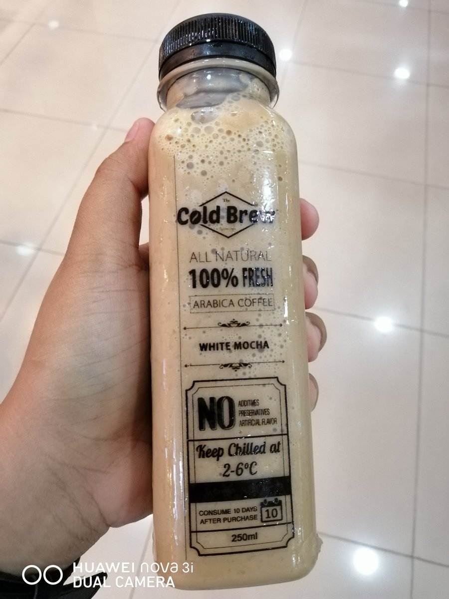 cherjas's tweet photo. I was looking for a tall, white and rich bottle of cold coffee... And here's what I've got.
#coldbrewcoffee
#coffeelover https://t.co/AANKZ9mxPQ