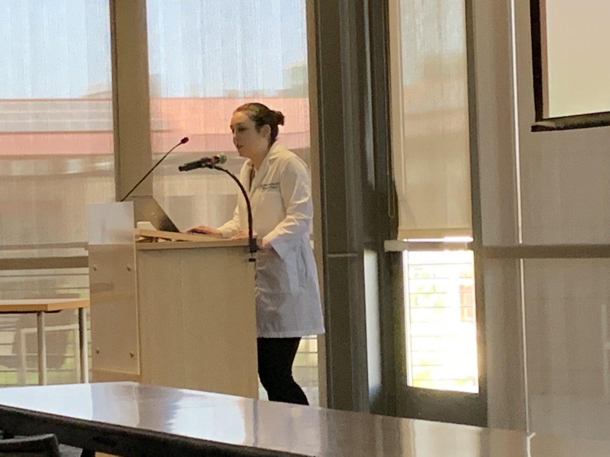PGY-5 Danielle Rochlin presents at Holman Resident Research Day. #holman19 #stanordplastic