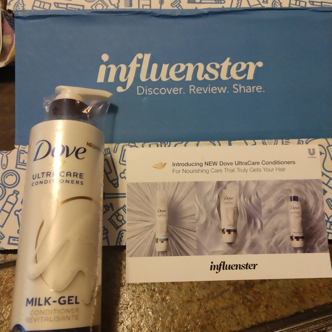 DaricksterSmith's tweet photo. my hair feels amazing! I love the way it leaves my hair feeling #dove #milkgel #influenster #freesample https://t.co/dCKye7XrOl