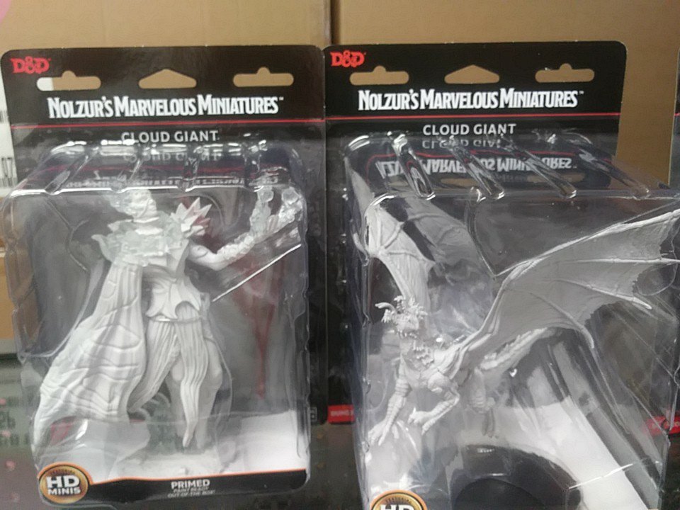 percyjourno's tweet image. I didn't know #dnd5e cloud giants could polymorph into dragons. When did @Wizards_DnD make this decision?
#miniatures #printingerror