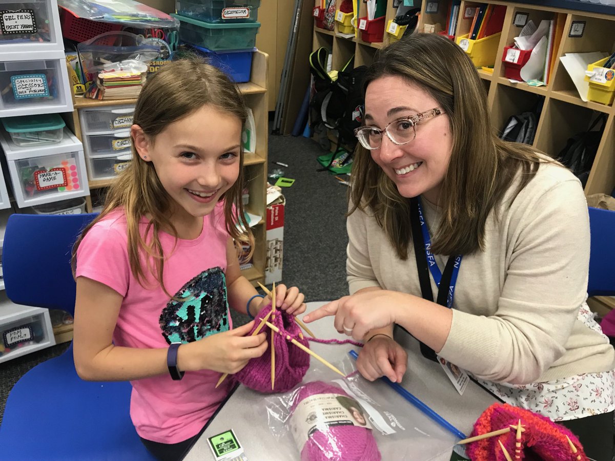 Alison Hendry taught the Harlan Knitters how to knit hats. ⁦The kids are thrilled with their accomplishment. Students thrive because of Alison’s patience, expertise &amp; her ability to teach so kids can learn the skills!@HarlanElem⁩ ⁦<a href="/HarlanHeroes/">HarlanHeroes</a>⁩ ⁦<a href="/SupportBEF/">The BEF</a>⁩