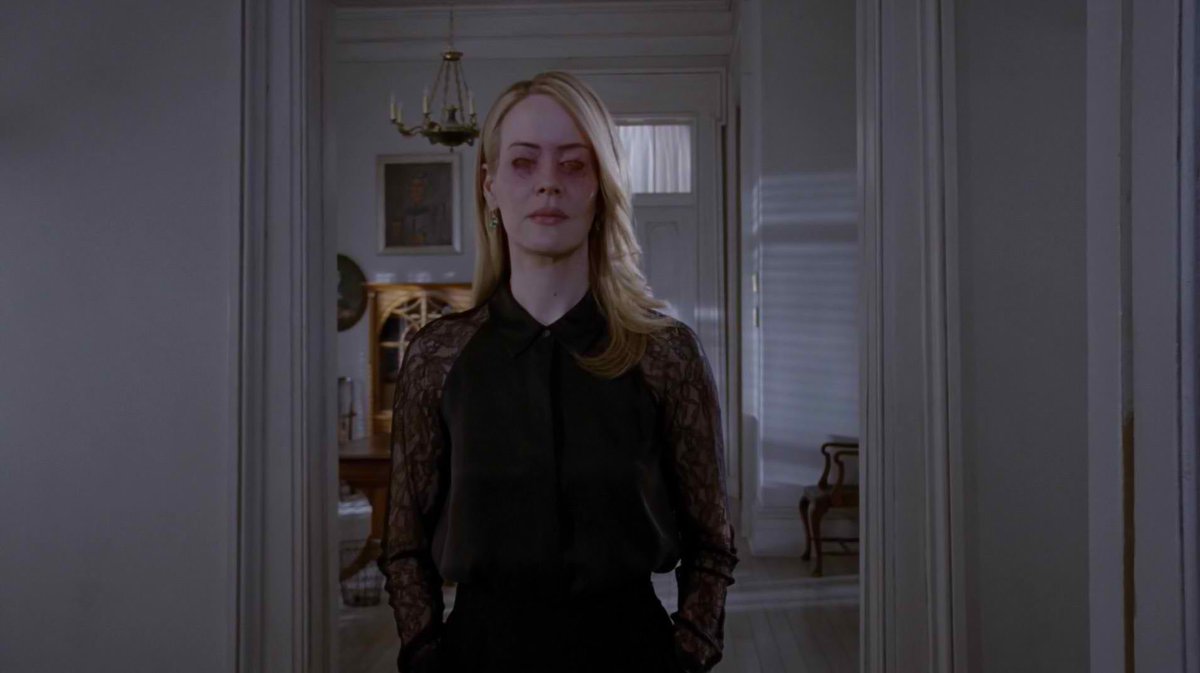 Coven Cordelia’s looks/outfits: A THREAD