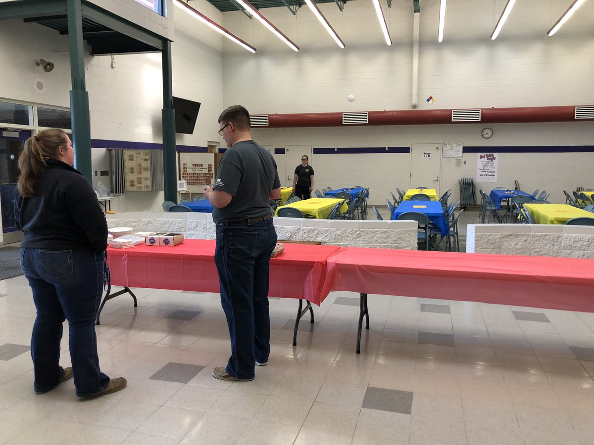 Nodaway_Valley's tweet photo. FFA Banquet tonight at 6! #nodawayvalley #nvffa https://t.co/VeqvhZg79L