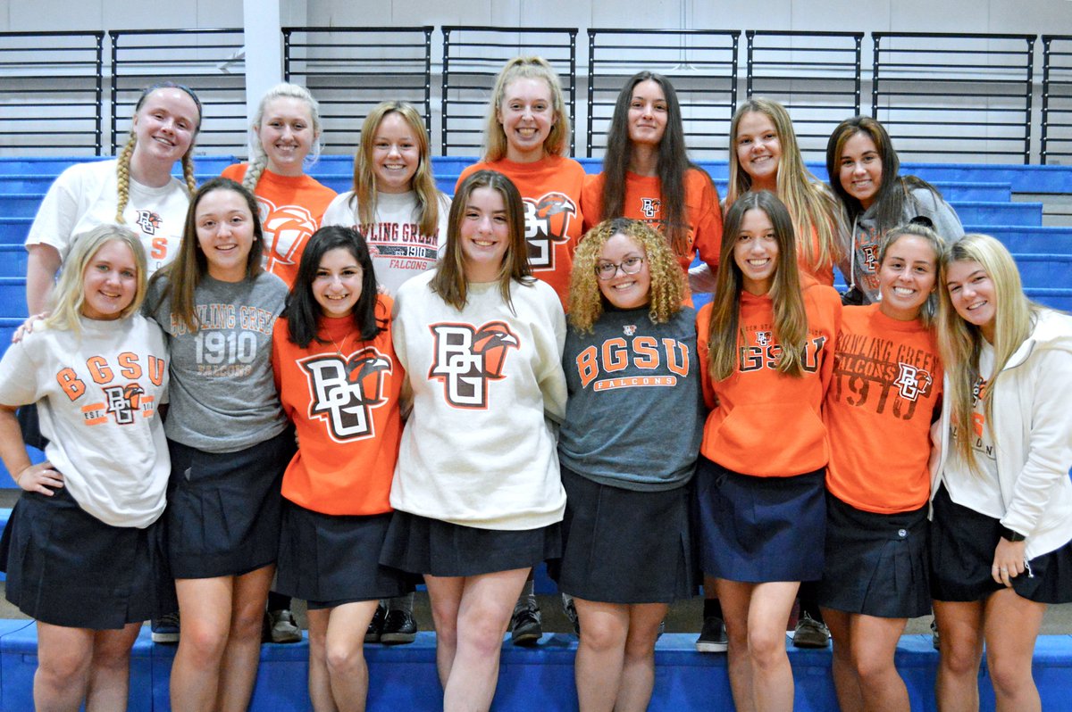 St. Ursula Academy (@suatoledo) on Twitter photo These members of the Class of 2019 will be <a href="/UToledo/">The University of Toledo</a> Rockets and <a href="/bgsu/">Bowling Green State University</a> Falcons in the fall. That means they'll be rivals...but the bond of Arrow sisterhood trumps all! 💙💛 These members of the Class of 2019 will be <a href="/UToledo/">The University of Toledo</a> Rockets and <a href="/bgsu/">Bowling Green State University</a> Falcons in the fall. That means they'll be rivals...but the bond of Arrow sisterhood trumps all! 💙💛