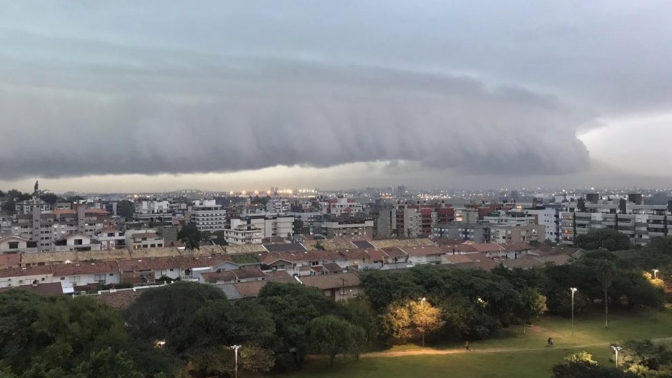 D5rJ032XkAAaE7F.jpg:large