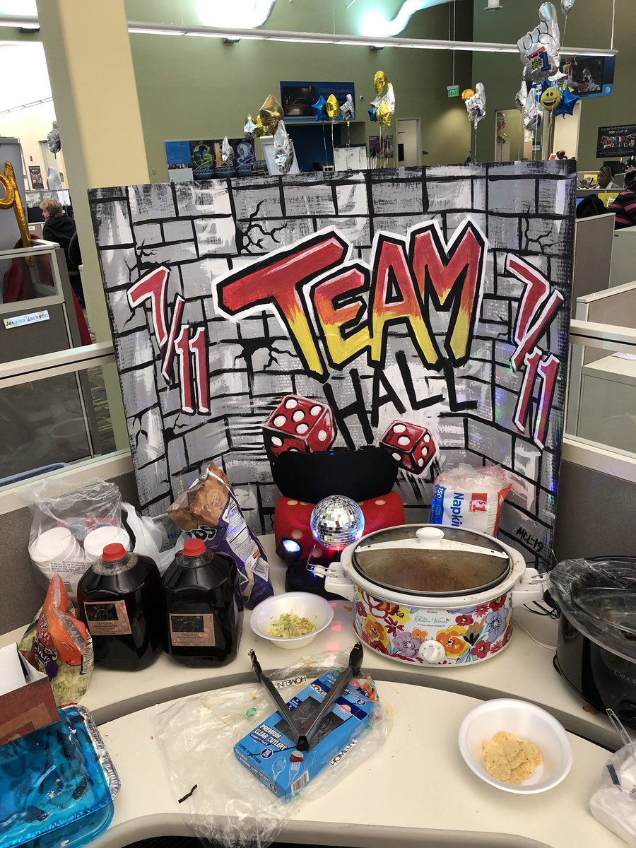 Ramon2Hall's tweet photo. Happy 🌮Cinco De Mayo🌮 from Team Hall.  Good Times with Great People. #FieldsFam #DPortPride #TuggeleNation #LifeatATT @ValinciaTaylor @EG_3640 @michaelpmallon @SmithNewHires https://t.co/OPETkjP3DQ