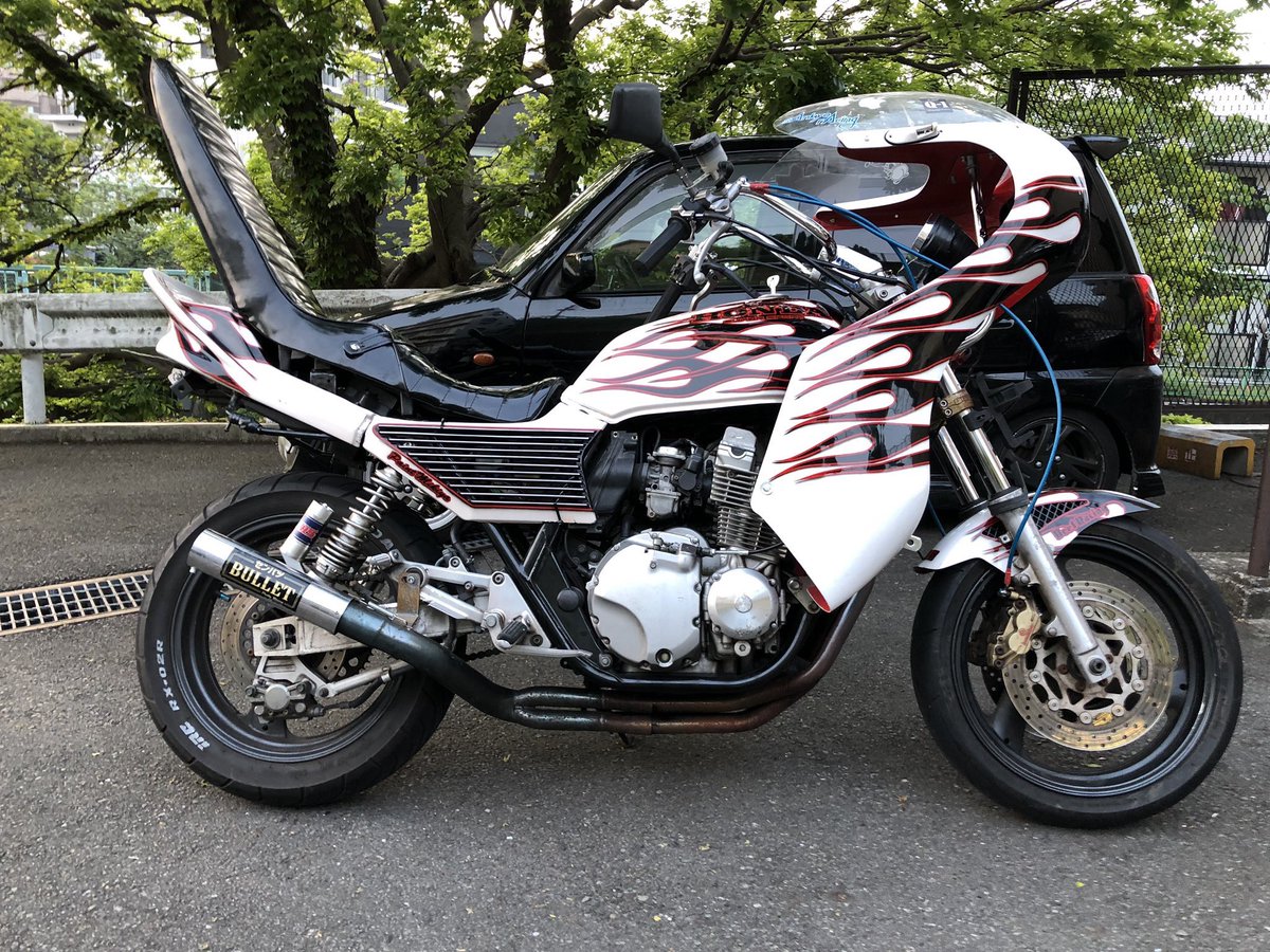 らくらくメ xjrタンク 外装 LntCR-m54055363300 タンクです