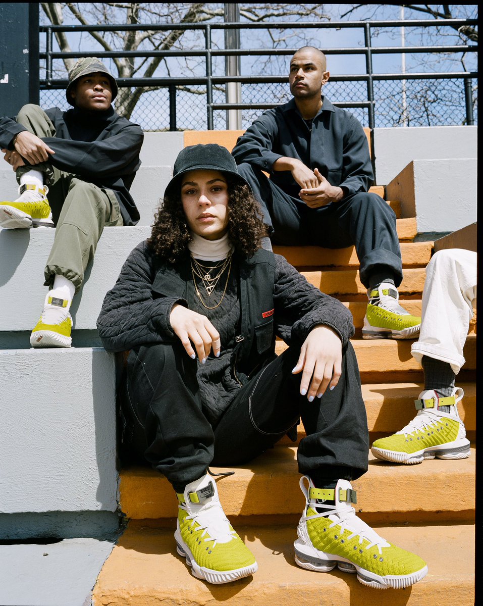 lebron 16 harlem stage