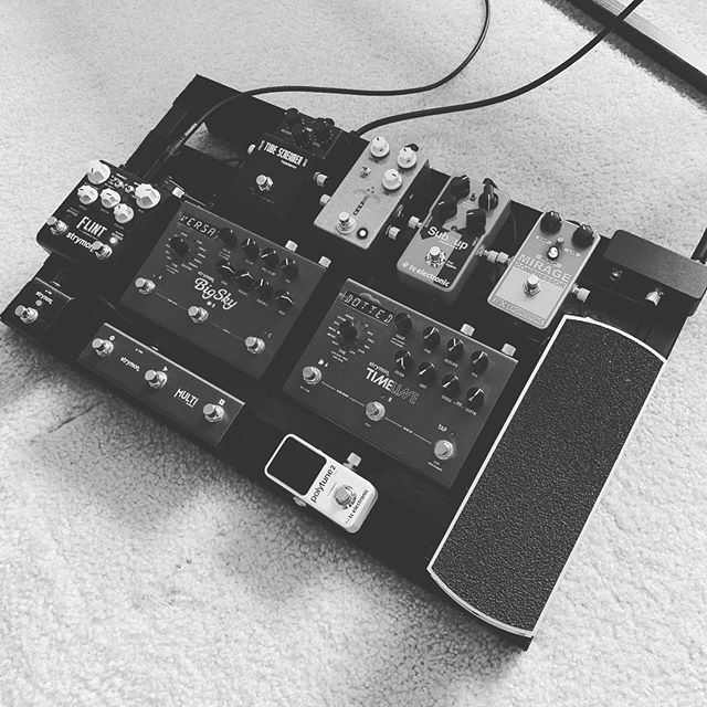WesandCallie's tweet photo. Finally getting to play and track some guitar today. I haven’t pulled out my board in a while ... missed her!!! 🎸 •
•
•
•
•
#guitar #pedals #pedalboard #strymon #jhs #mirage #tubescreamer #pedaltrain #lavacables #fender #telecaster #music #working https://t.co/lquseu5Dkg https://t.co/19zyQ3GkoD