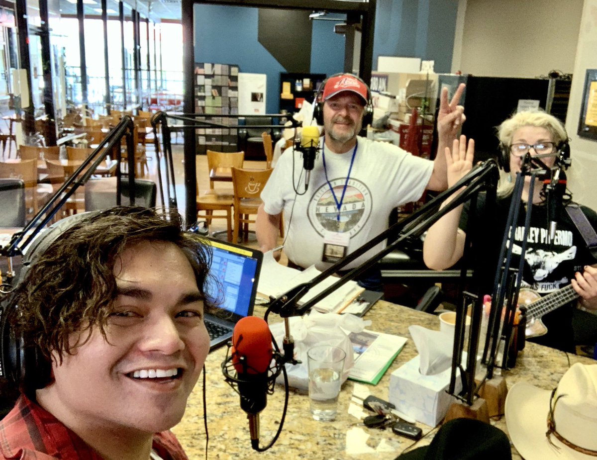 Ahhh! It was such a pleasure to be on 1180 AM #radio today at #AmericaMattersMedia with the kickass Kathy Lantz, Shanimal Lawson, Zoe Small!!! Thank you for having me! It was amazing to meet Doc, Bryce, and the talented Mikaela! I can’t wait to do more future shows! 🙌🤗 #lovedit