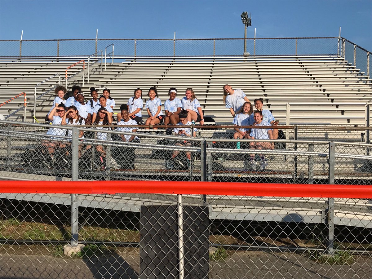 Big night for our Varsity Girls LAX Team. It is Senior Night and a huge game vs Annandale. Come out and support our Hawks!
HAWK PRIDE!
⁦<a href="/HayfieldGlax/">Hayfield Girls Lax</a>⁩ 
⁦<a href="/HHypesquad/">HAWK NATION</a>⁩ 
⁦<a href="/PrincipalGrimm/">Principal Grimm</a>⁩ 
⁦@FCPSHayfieldSS⁩ 
⁦@HayfieldHPE⁩ 
⁦<a href="/HayfieldSGA/">Hayfield SGA</a>⁩