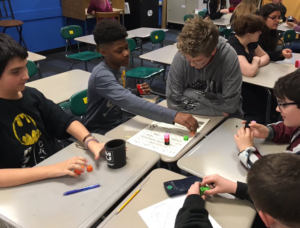 MrsHinckleymath's tweet photo. I’m so thankful for these kids! I have the greatest job in the world! #celebration #kidssaidmathwasfun #organizedactivity #donewithtesting #BearsRising @Team7_1Bingham @BinghamBears https://t.co/fCZeB0FoVf