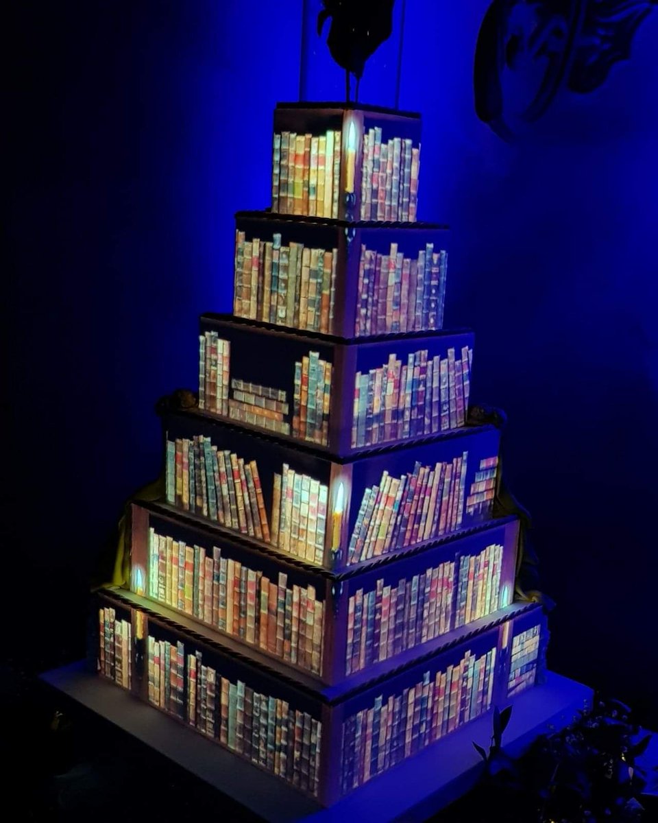 motionmappinguk's tweet photo. Absolutely love this #projectionmapped cake we worked with @AngieScottCakes on in a #beautyandthebeast style! Used 1 @EpsonUK 5k projector and @GreenHippo__ . #weddingideas #weddingcakes #weddingideas #weddingcakeideas #3dprojectionmapping #eventprofs #cakemapping https://t.co/l8RPEOzcaR