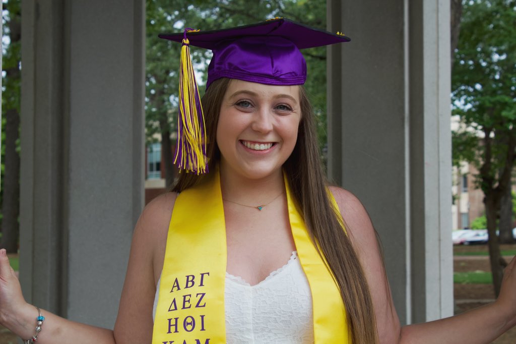 AmandaGorell's tweet photo. So proud of you lil! #ECU19 https://t.co/vLBby8WpQZ