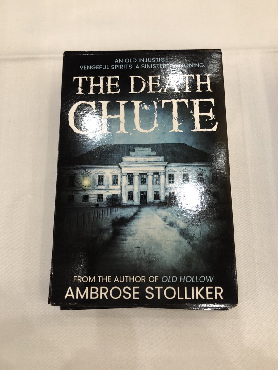 amstolliker's tweet image. I am here at #crypticonseattle w / fellow @AureliaLeoCo author @BrentMMcKnight ready to mix it up w / some awesome #horror fans! @crypticon