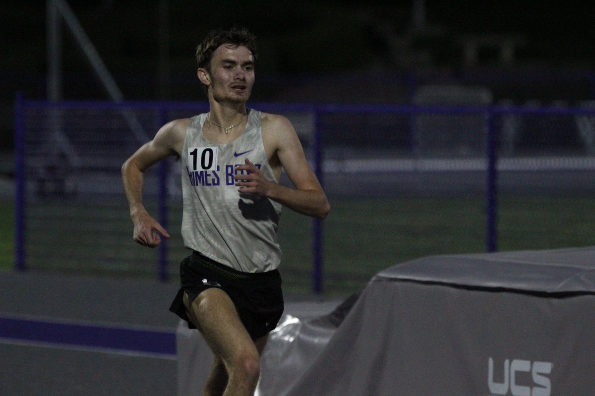 KStateTFXC's tweet image. Competing unattached, Cooper Schroeder takes the men’s 5,000 Meters with a PR 14:35.82! Also unattached, Kerby Depenbusch and David Lutgen place 4th &amp;amp; 5th

#KStateTF Men’s 5,000 Meters Results:
2. Cooper Schroeder, 14:35.82
4. Kerby Depenbusch, 14:59.73
5. David Lutgen, 15:24.39