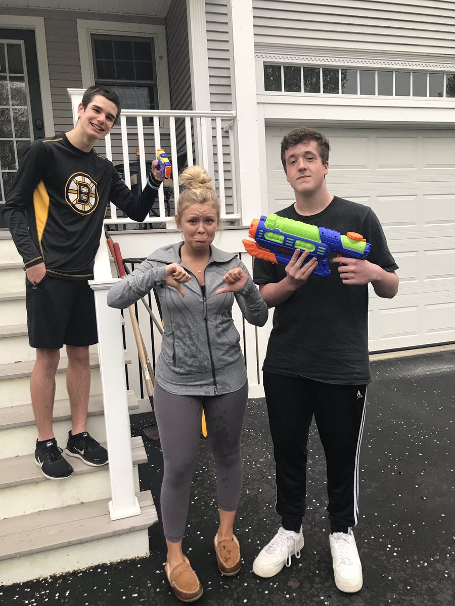 RHS_assassin19's tweet photo. Meg is out :( https://t.co/U80fU4h7np