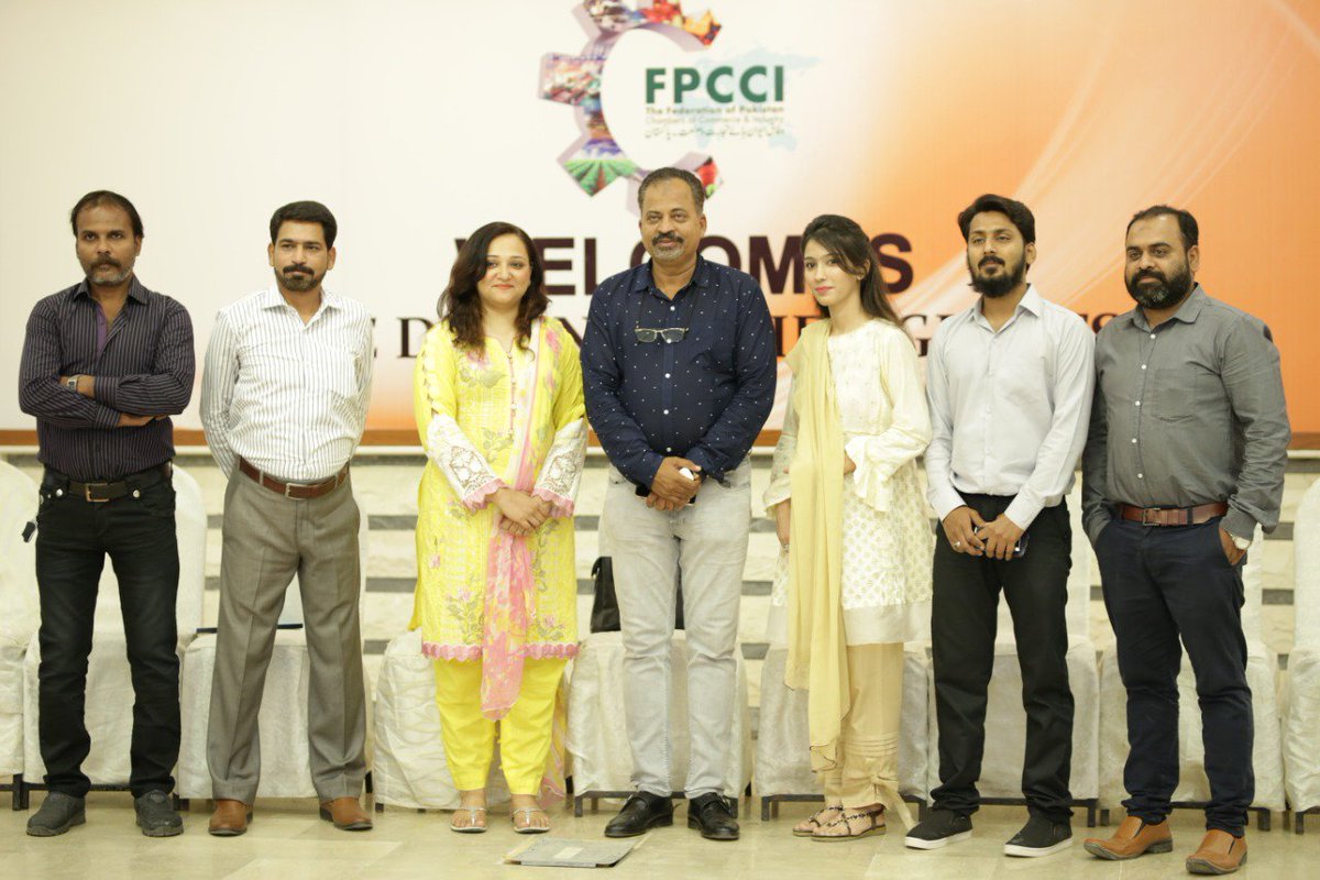 seed_ngo's tweet photo. "FEDERATION HOUSE"
HONOURABLE MOMENTS 😊

#MehngaPakistan #MaryamNawaz #PetrolBomb #PetrolPriceHike #PMLN #TakeWarning #LocalElection2019 #Loosdrecht #love #Retail #MayThe4thBeWithYou #photography #federation #Sales #ArteEn5DeMayo https://t.co/AwhV8MAVhX