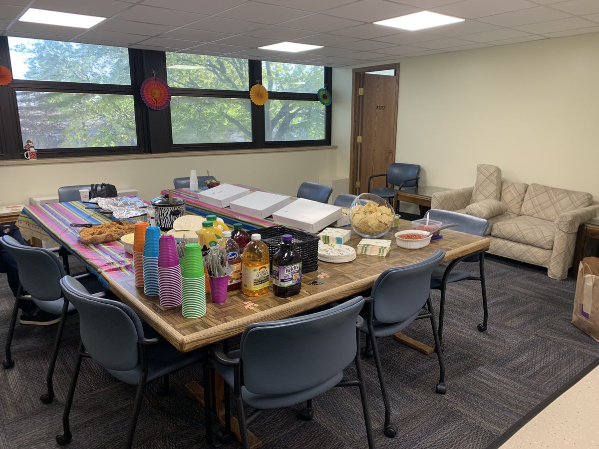 Rhodes7and8LA's tweet photo. Loved having the opportunity to serve breakfast to our colleagues in celebration of Cinco de Mayo. #RhodesPride #sharingiscaring #BreakfastBash2019 https://t.co/vgtek2iTIo