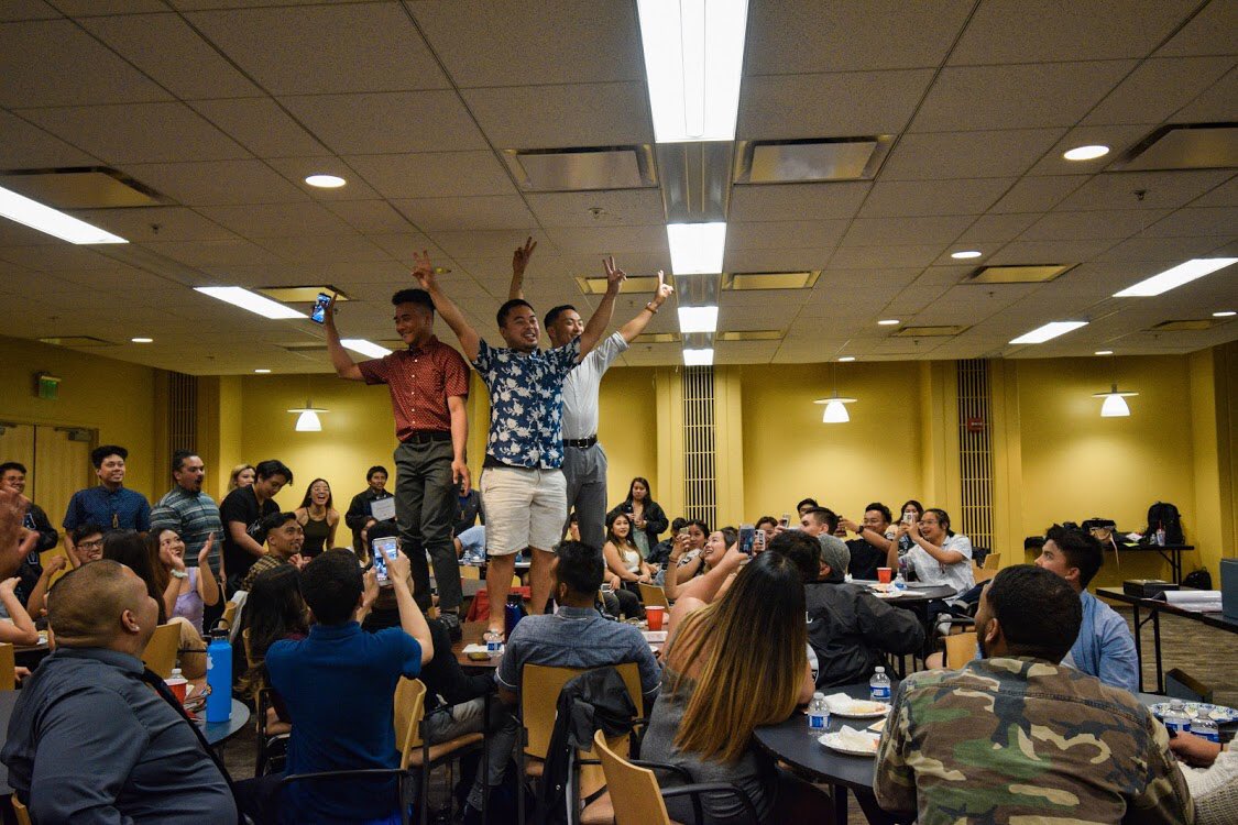 ItsAllGoodJosh's tweet photo. Weβre Gay, and have too much to say #GaymudaTriangle #BestKapatidPairing #PASA #CSUEB
@aayejaayy @paczon https://t.co/W9nR5FM7hd