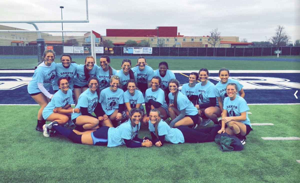 seniorpowderpu7's tweet photo. And no surprise, the Seniors spanked the little kids @dhsjrpowderpuff Maybe next year🤷🏻‍♀️ https://t.co/4Ic3MgILCf