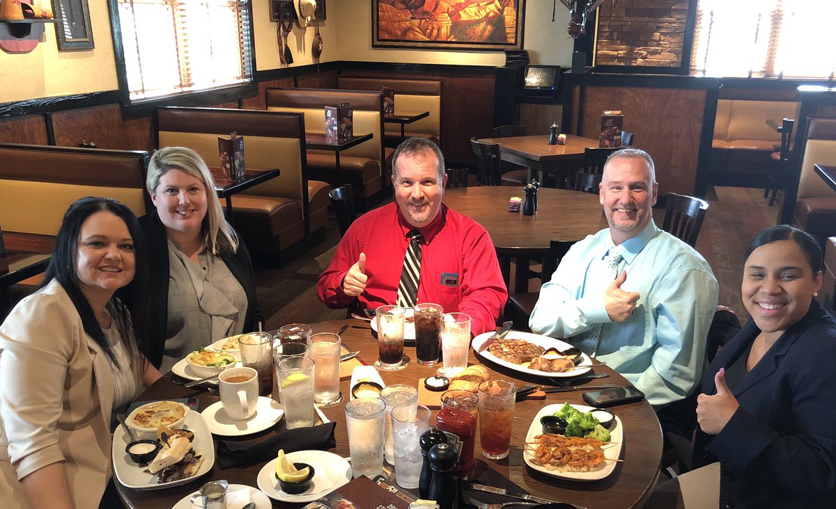 Thanks to @BuchholtzBlake  @JayTmx 👍 We needed help on a project and these 2 jumped in without hesitation! <a href="/lindsey_rigdon/">Lindsey Rigdon</a> <a href="/HCorrea88/">H Correa</a> <a href="/ReamerEric/">Eric Reamer</a> <a href="/CalebSeyer/">Caleb Seyer</a>