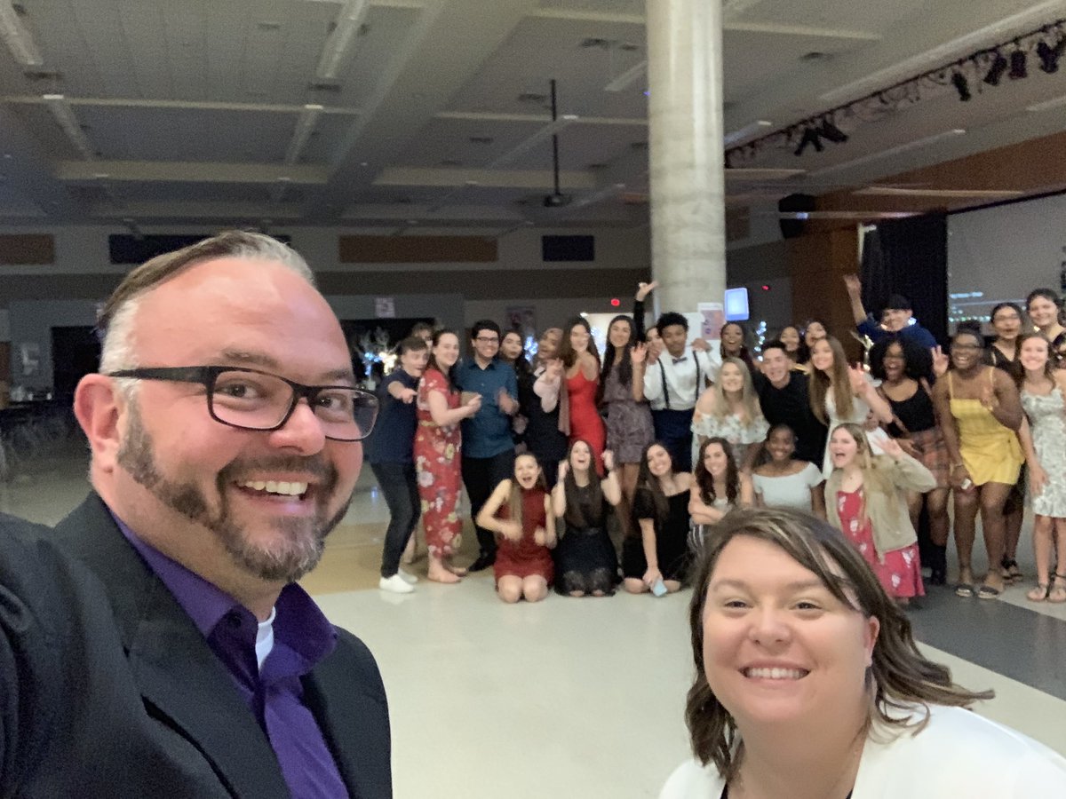 danielwardbooks's tweet photo. Such a good time hanging with the @TCStu_Co we have a #falcon great group of young leaders #tchs wow I can’t wait to work with these guys and gals in the 2019-2020 school year it’s going to be #falconLIT https://t.co/jOzEP05I6u