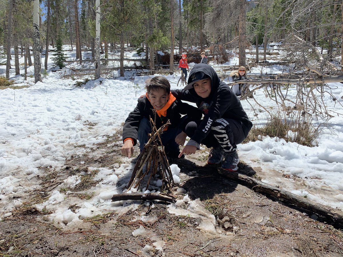 RobbieStone16's tweet photo. #stoberelementary 3rd graders took an amazing trip to #RMNP to learn about how the park was founded, how the land changed over time, how the native people lived off the land, and search for evidence of historical artifacts. #JeffcoGenerations @79adicola @COJasonGlass https://t.co/x4g131zDqT