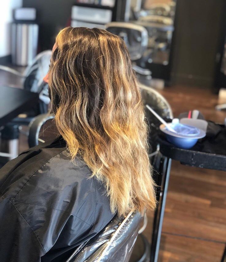 TezeSalon's tweet photo. Warming up those sun kissed locks for summer!!☀️ Hair transformation by GINA ✂️ https://t.co/Bw0IDwzOD2