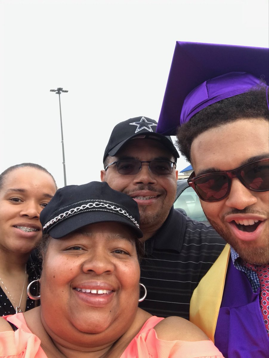 DrDKMiller67's tweet photo. My God graduated today from ECU...family picture...Thank God https://t.co/z69MNgZMJd