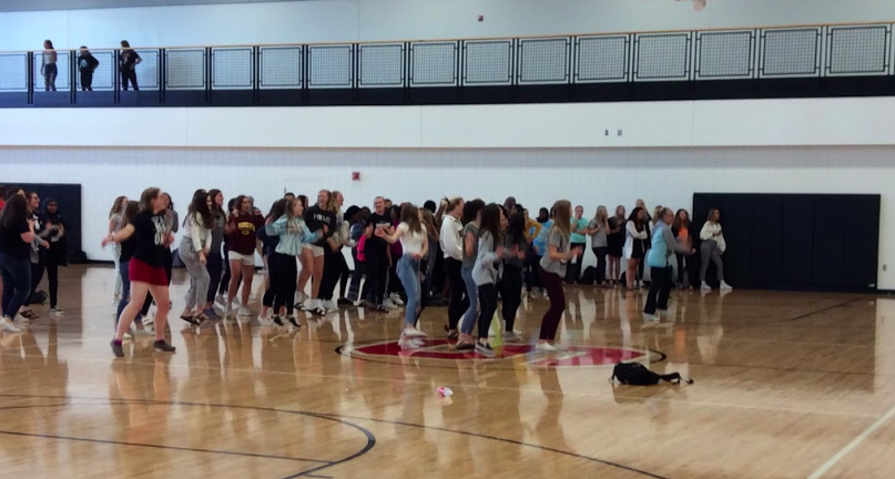 SHS_HealthSci's tweet photo. More from today's academy event! #buildabrain #zumba @SHSAcademies #ShakopeeSchools https://t.co/i63GveqwOf
