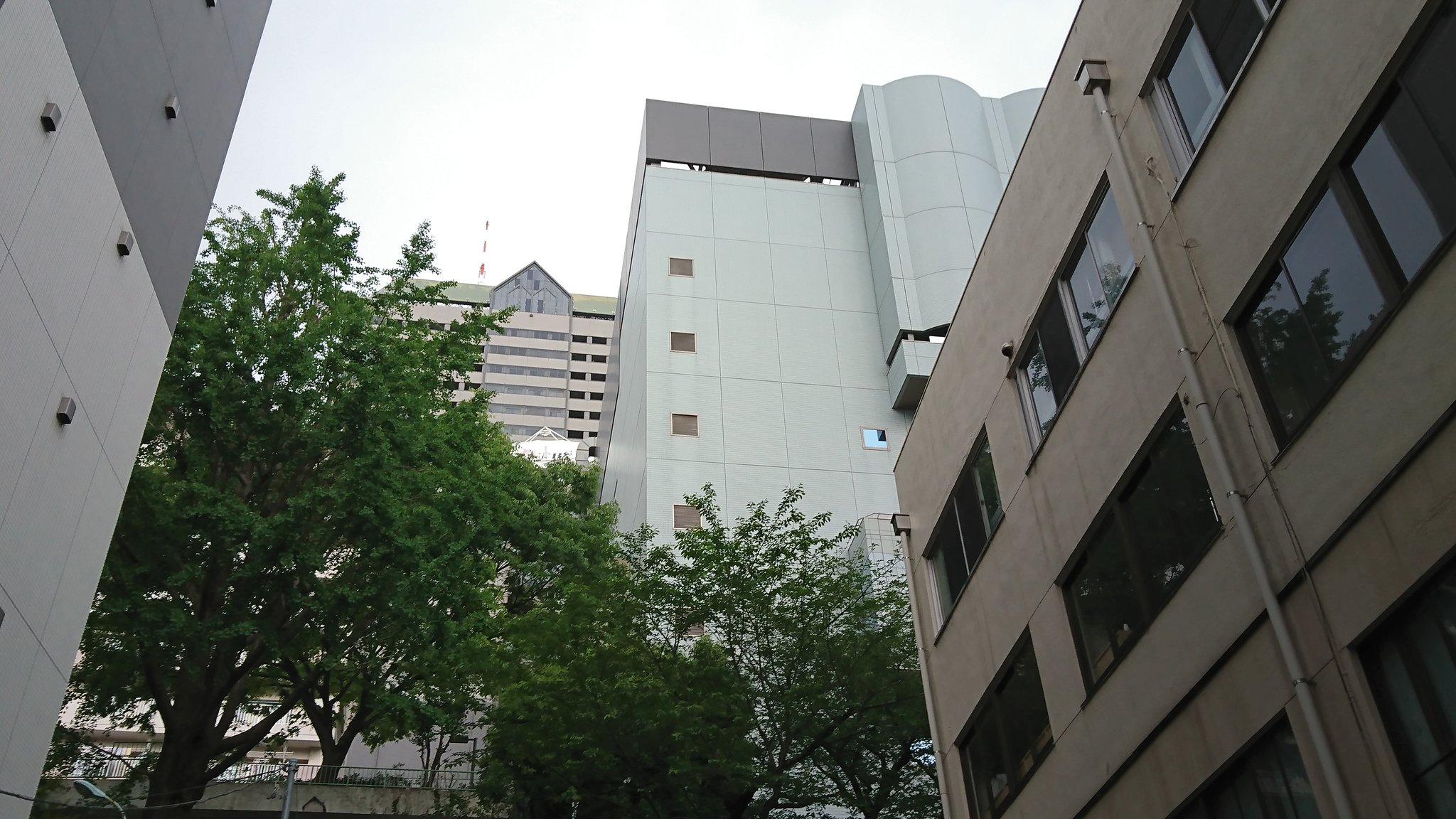 うがみな Tbs女子アナ推し オスカーの入居らしき ビルに行ったついでに 赤坂のｔｂｓ放送センターへ 今頃 中にｔｂｓの女子アナは いるのか Tbsテレビ Tbsラジオ Tbs放送センター 赤坂サカス T Co