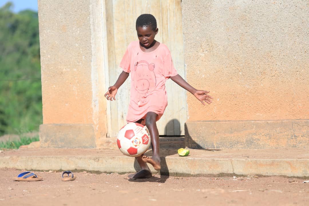 SsenindeFound's tweet photo. Underway in a few minutes..
#CreatingForWomen 
#EducationAndFootball https://t.co/aNxv9Rt1Rc