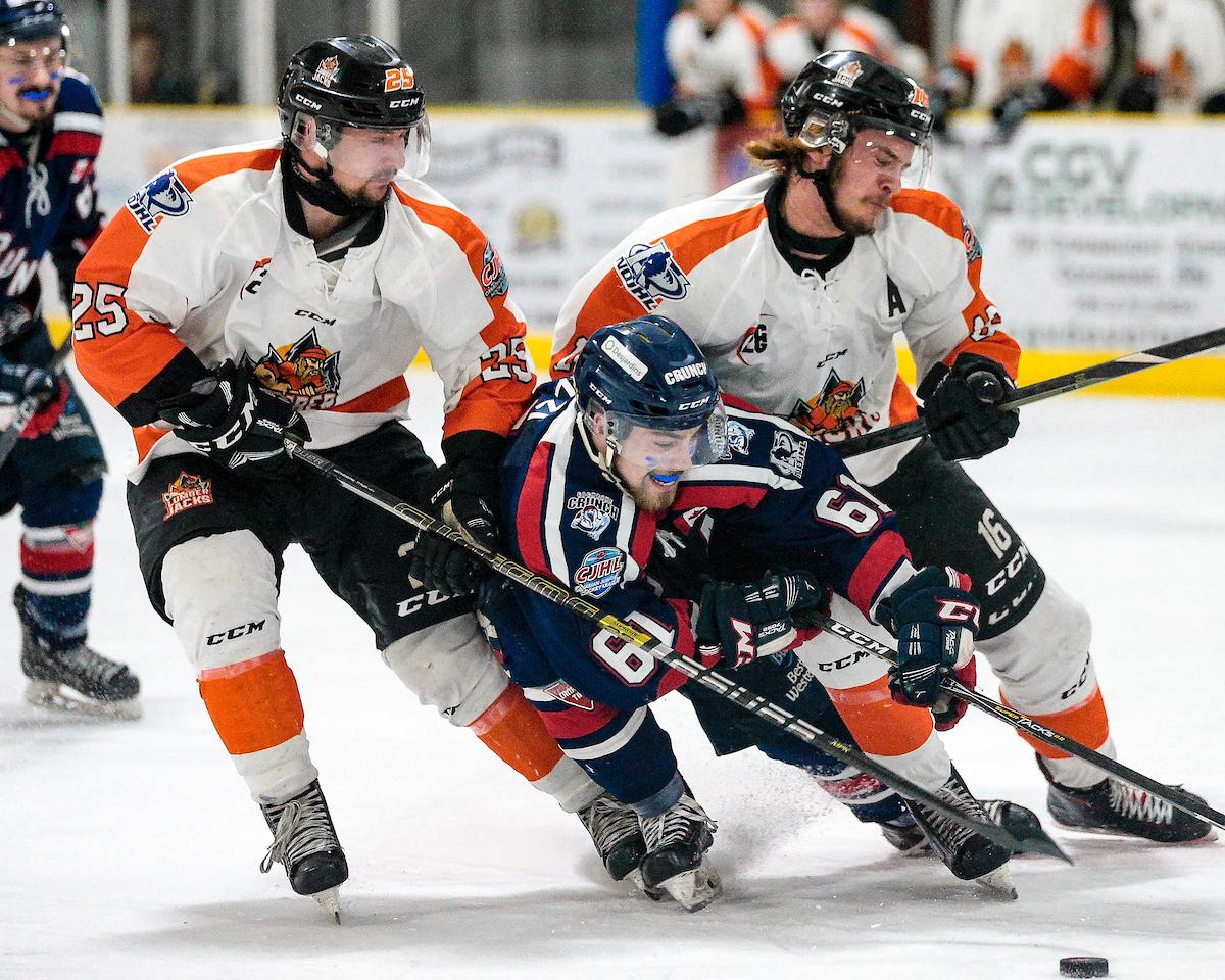 . <a href="/lumberjacks2017/">HEARST LUMBERJACKS</a> break open a close game with a late barrage to defeat the @CrunchNOJHL 6-0 in the semifinal of the #CJHL_DHC. Hearst to meet <a href="/OakvilleBlades/">Oakville Blades</a> (<a href="/OJHLOfficial/">OJHL</a>) Saturday for the championsip. <a href="/RichardWitty10/">Richard Witty</a> has the call on <a href="/MyHockeyTV/">HockeyTV</a> at 7:30 p.m. Photo: DHC images