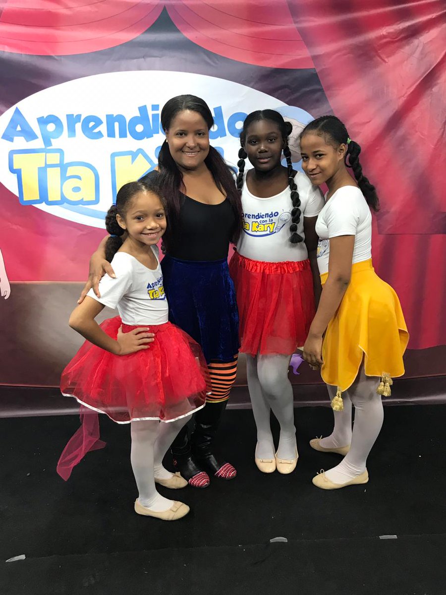 10_bendicion's tweet photo. No te pierdas mañana tu programa infantil-juvenil #aprendiendoconlatiakary a partir de las 9 de la mañana por #bendiciontvcanal10 https://t.co/DvkR5knpGy