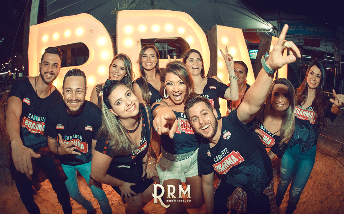 ribeiraorodeo's tweet photo. Você, é...você mesmo! A 4ª noite do #RRM2019 já começou #SóVem https://t.co/Z7TiZijNyR