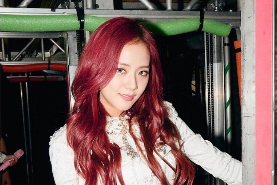 soompi's tweet image. #BLACKPINK&apos;s #Jisoo Thanks Fans In Sweet Message Celebrating 1000th Day Since Debut #1000DaysWithBLACKPINK soompi.com/article/132204…