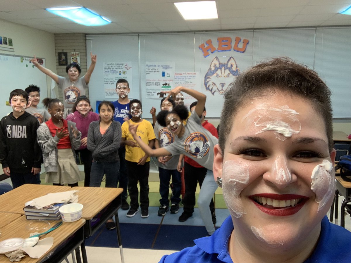 KariDierks's tweet image. Rockin along with lots of fun @smithacad Midnight 🕛 School #inyourfaceSTAAR #celebrationofknowledge #5thgrademagic