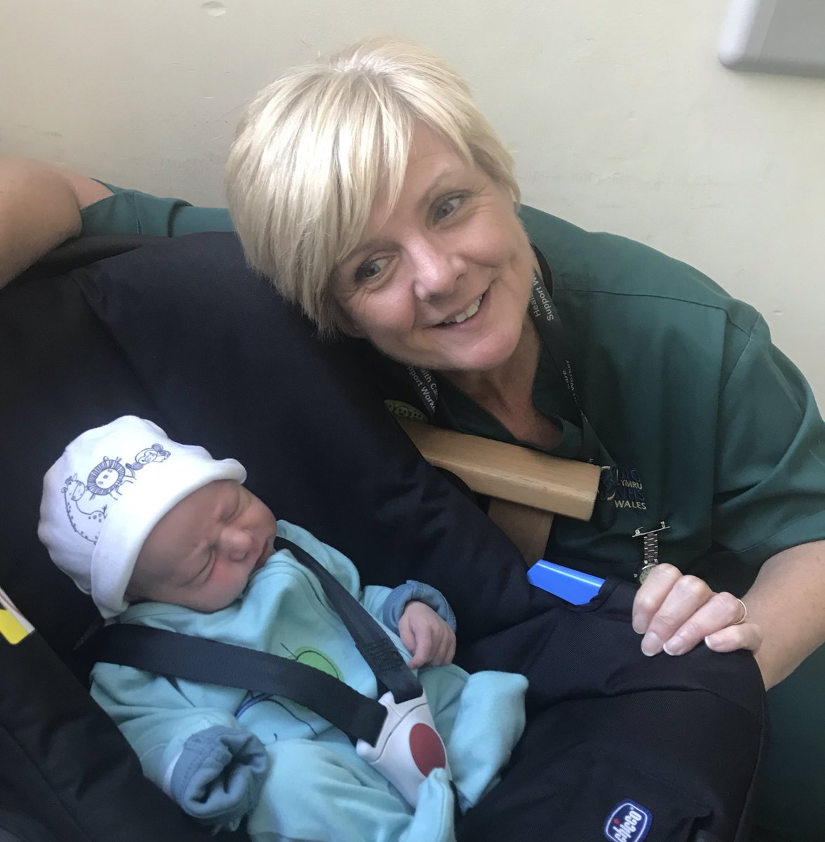 Lowri Roberts tweet media