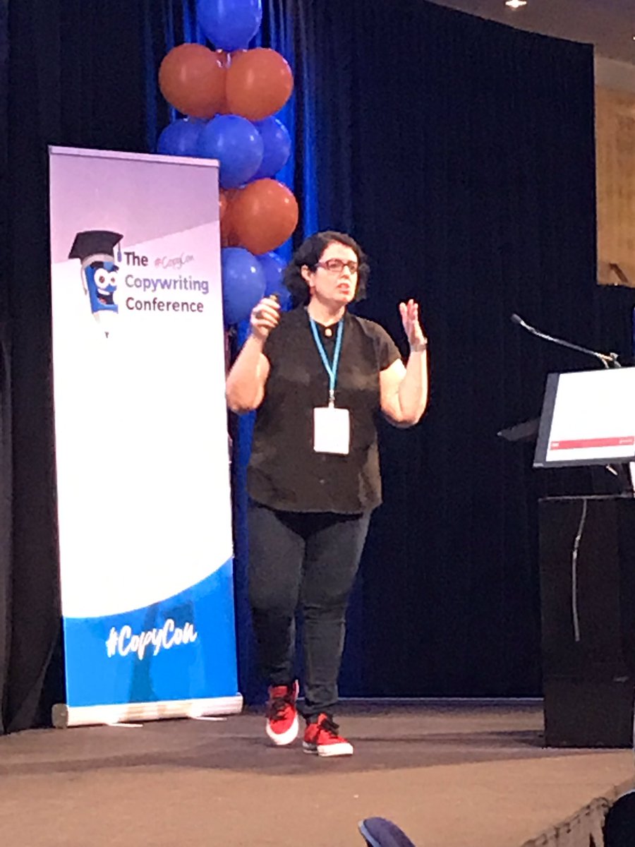 gflunchboxes's tweet image. Amanda Vanelderen discussing client briefing process at #copycon19