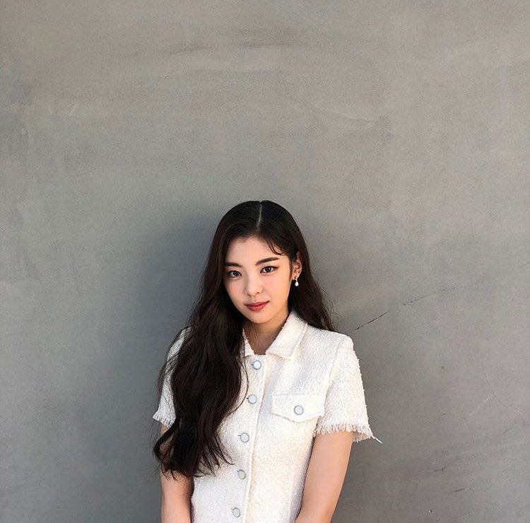 LiaBrasiI's tweet photo. [#LIAGRAM] 02.05.19 Atualização da Lia no Instagram oficial do ITZY!
#ITZY #LIA #있지 #리아 https://t.co/LG4SeAFudy