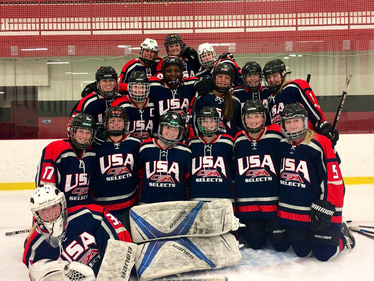 YouthHockeyHub's tweet photo. 2019 Finnesota Cup 

All these years later, this group making up the 19U OS Bombers still isn’t tired of each other. 

Or tired of winning. 

Bombers go 2-0 on Friday, and kept their helmets on after the last game of the night because they’ve still got business to take care of. https://t.co/OWIUpKcfA4