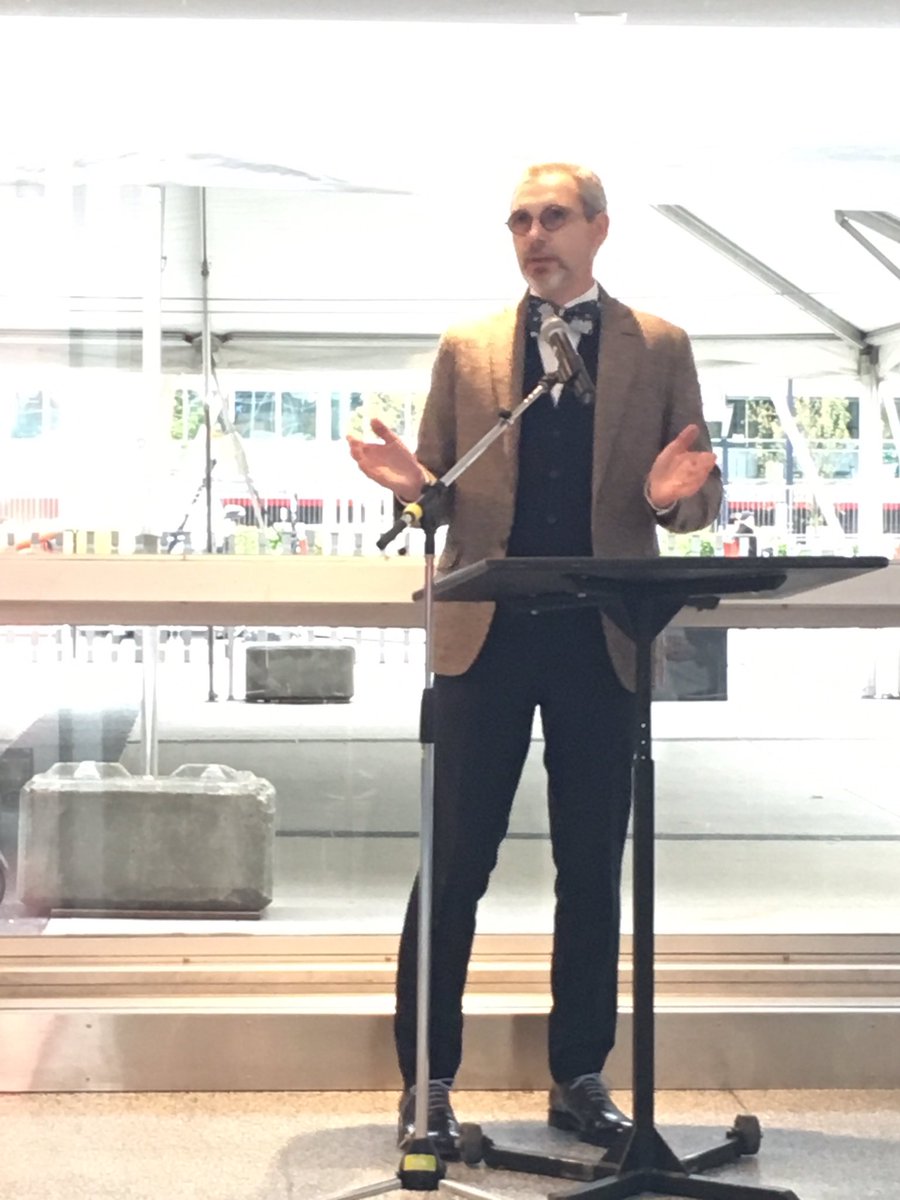 HumanitiesSfu's tweet photo. Our Department Chair, @pbmcrowe, was one of the pre-show speakers for the world première of River of Light, @VancouverOpera tonight. #VOFest https://t.co/yyxlS0OJS3
