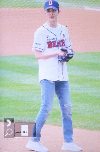 daisy_MinHyun's tweet photo. 190504 시구 #뉴이스트 #민현 #황민현
와인드업부터 투구까지 거이 모 영화 한 편 뚝딱 https://t.co/kpiowrUWzv
