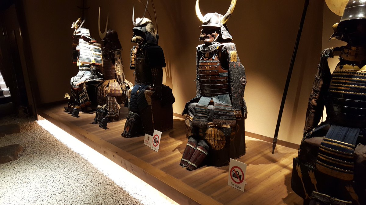  #GoldenAfternoonWeek Day 7 and we're slowing down a bit. Walked briefly through Harajuku to get breakfast crepes & Lauren's sister a sweater, then walked to Shinjuku to visit the Samurai Museum.They had authentic armor sets from 300-400 years ago?! And replica Shinsengumi stuff