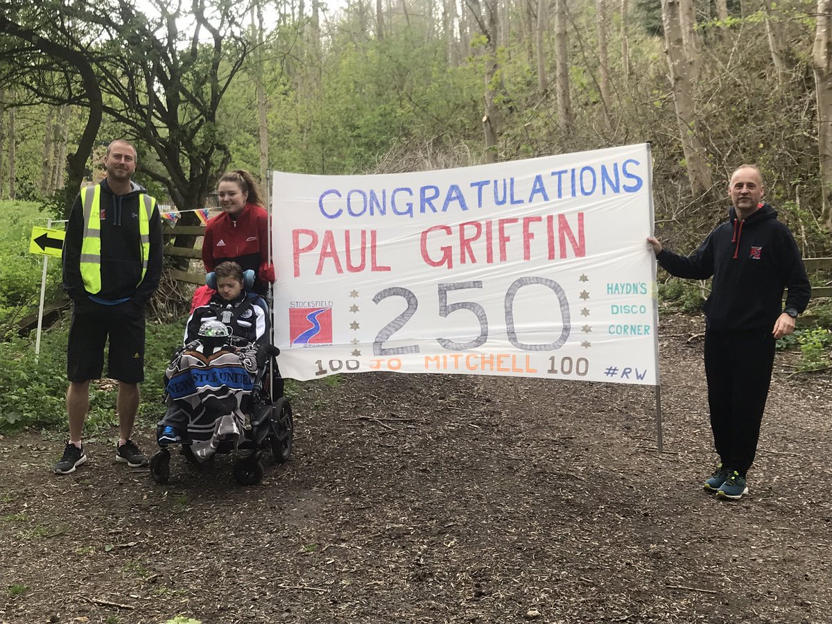 Regular volunteer Haydn with his Dad, sister &amp; friend at #prudhoeriverside <a href="/parkrunUK/">parkrun UK</a> celebrating <a href="/StocksStriders/">Stocksfield Striders</a> Paul’s 250th parkrun. Their support &amp; tunes at their marshal point always keep everyone going #loveparkrun