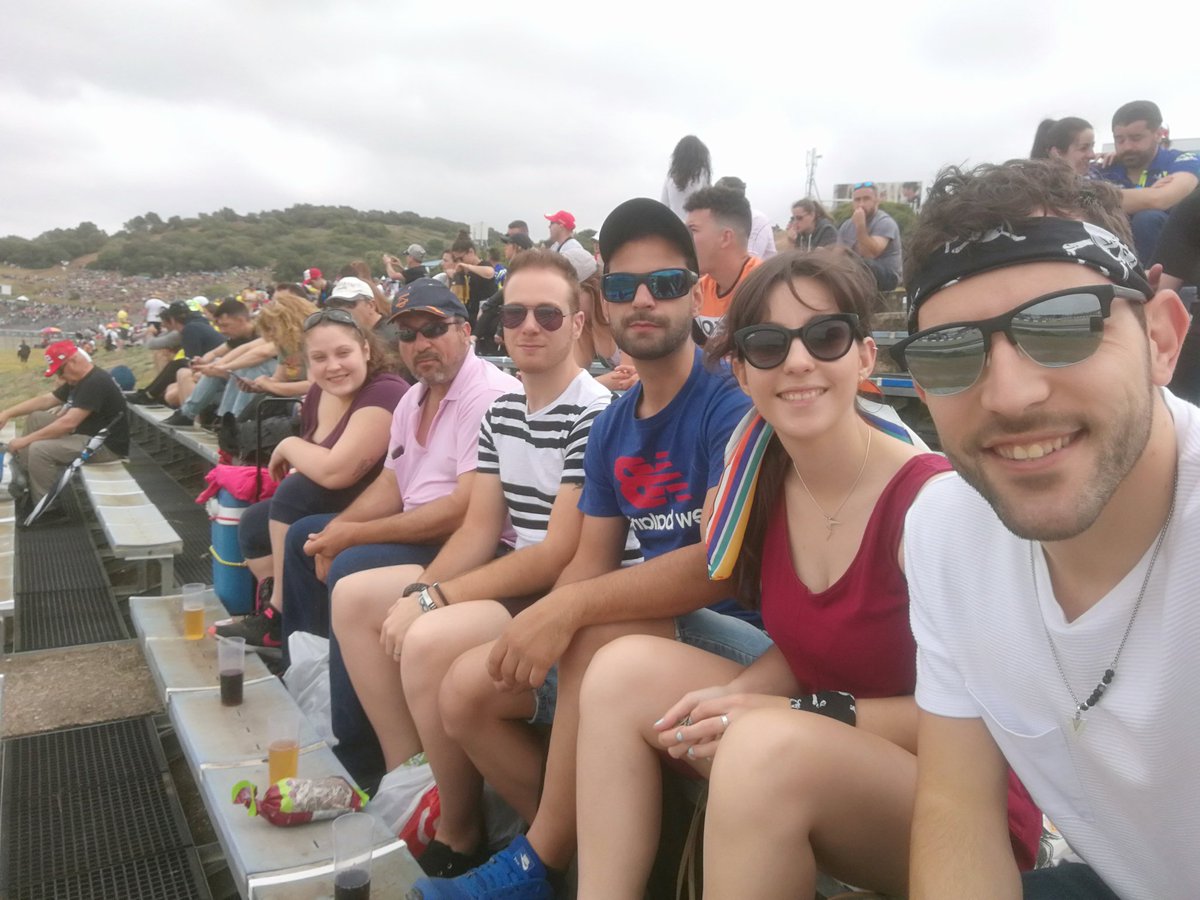grego2808's tweet photo. 2° año visitando el circuito en familia!! Desde Extremadura hasta  la pelousse con ganas!!🏍️🏍️  @motosjerez #motosjerez #pelousse #circuitodejerez https://t.co/2GK7H4Wews